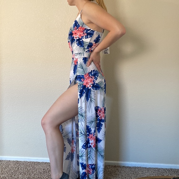 Lilyful Body Suit Dress - Picture 6 of 7